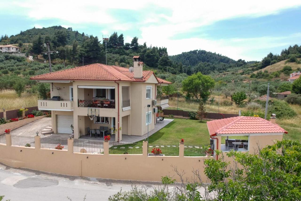 Melody Apartments Ayios Nikolaos Bagian luar foto